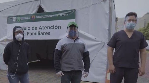 Al menos 88 servidores públicos de diversas dependencias, dan atención a los familiares. (Foto: Especial)