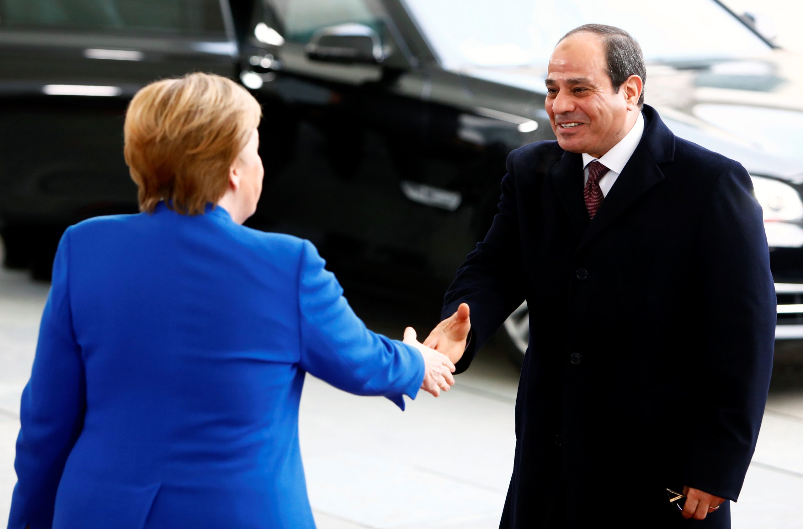 Angela Merkel recibiendo al presidente egipcio Abdel Fattah al-Sisi en enero de este año  REUTERS/Michele Tantussi