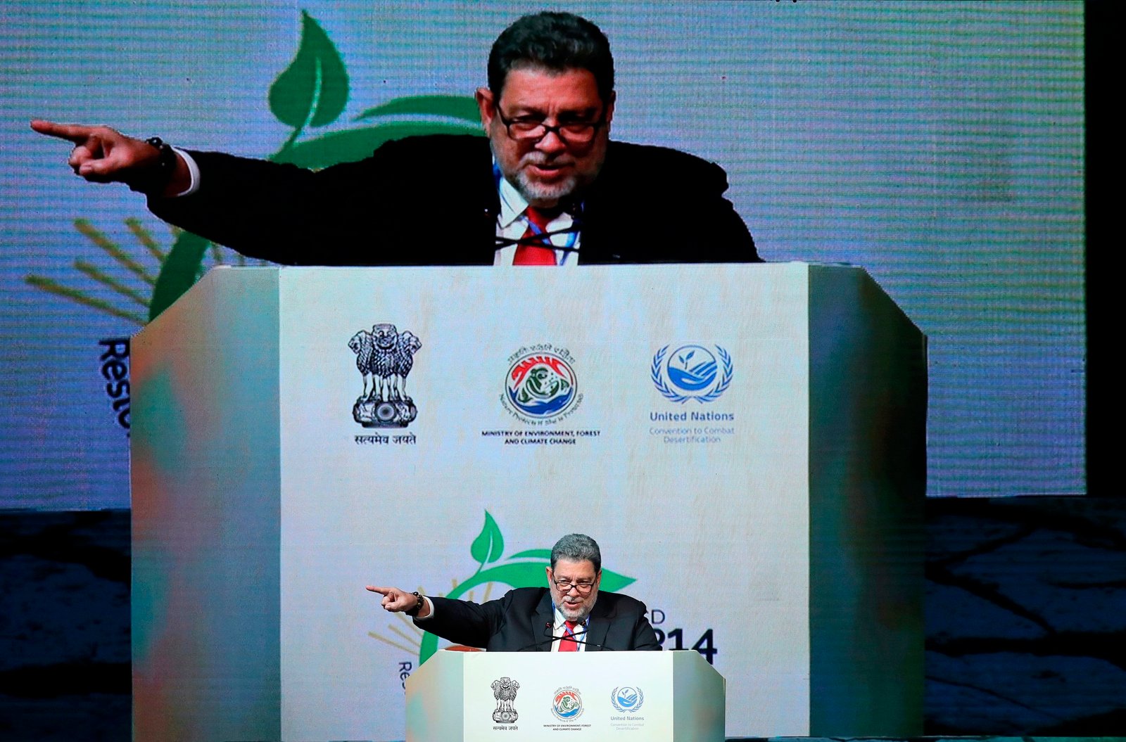 En la imagen un registro del primer ministro de San Vicente y las Granadinas, Ralph Gonsalves, quien asumió este viernes la presidencia, por seis meses, de la Comunidad del Caribe (Caricom). EFE/Rajat Gupta/Archivo