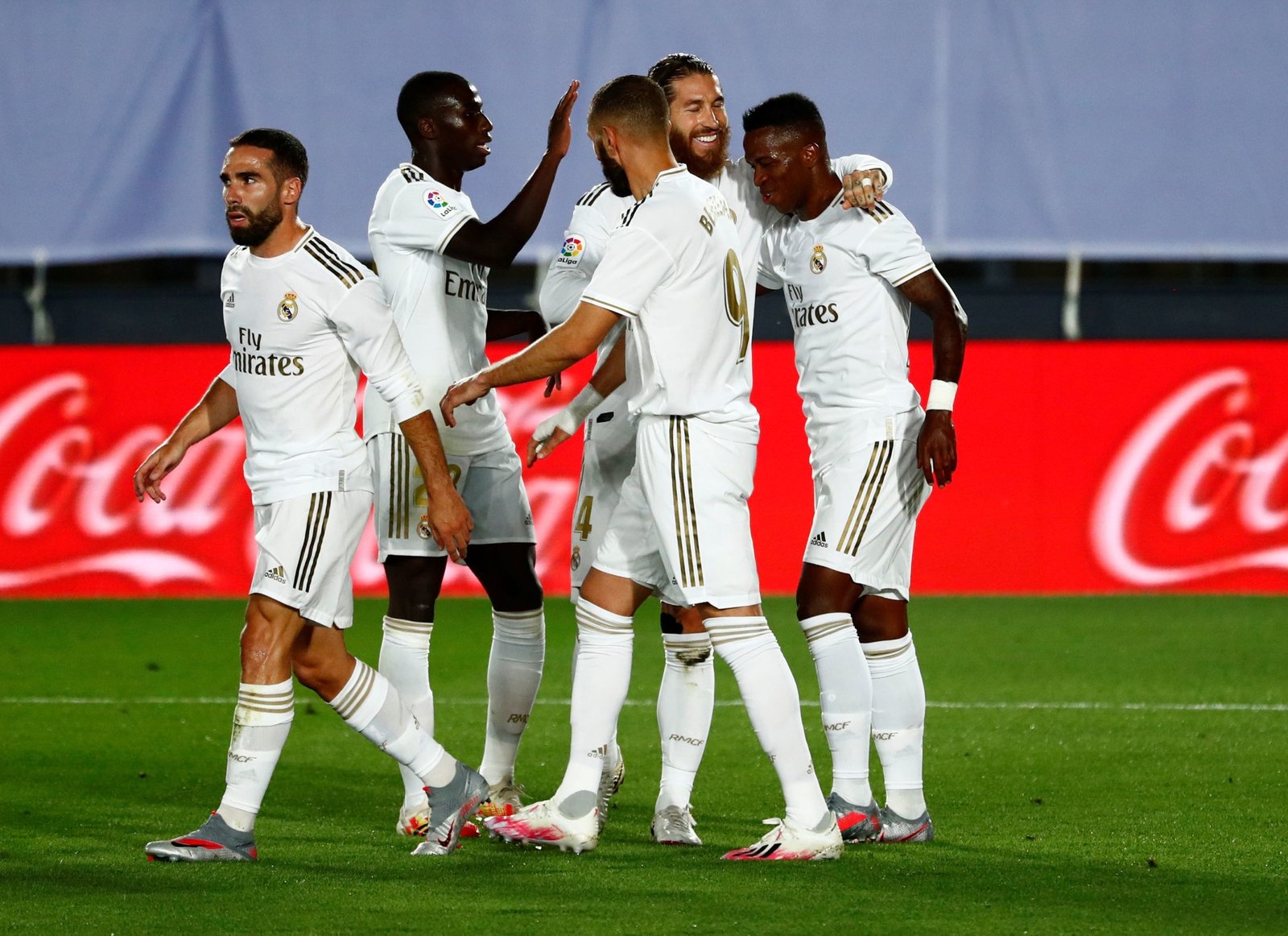 El Real Madrid debe enfrentar el viernes al Alavés (Reuters)