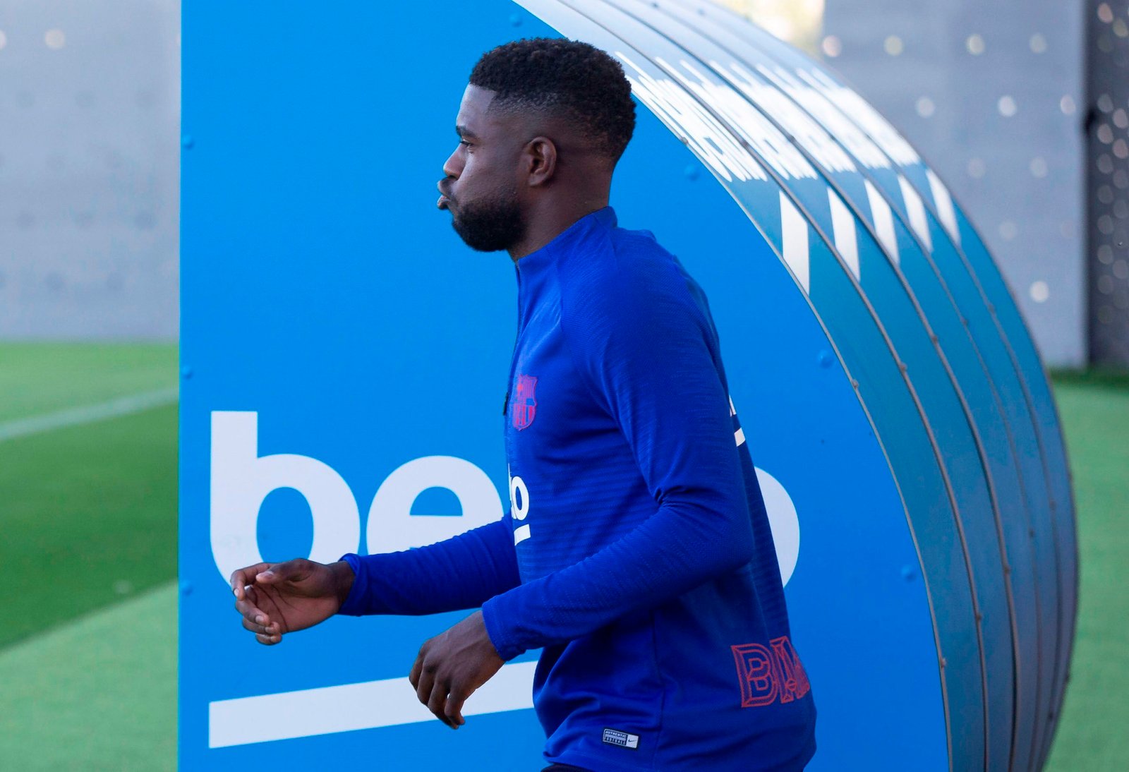 El defensa francés del FC Barcelona Samuel Umtiti. EFE/ Enric Fontcuberta/Archivo
