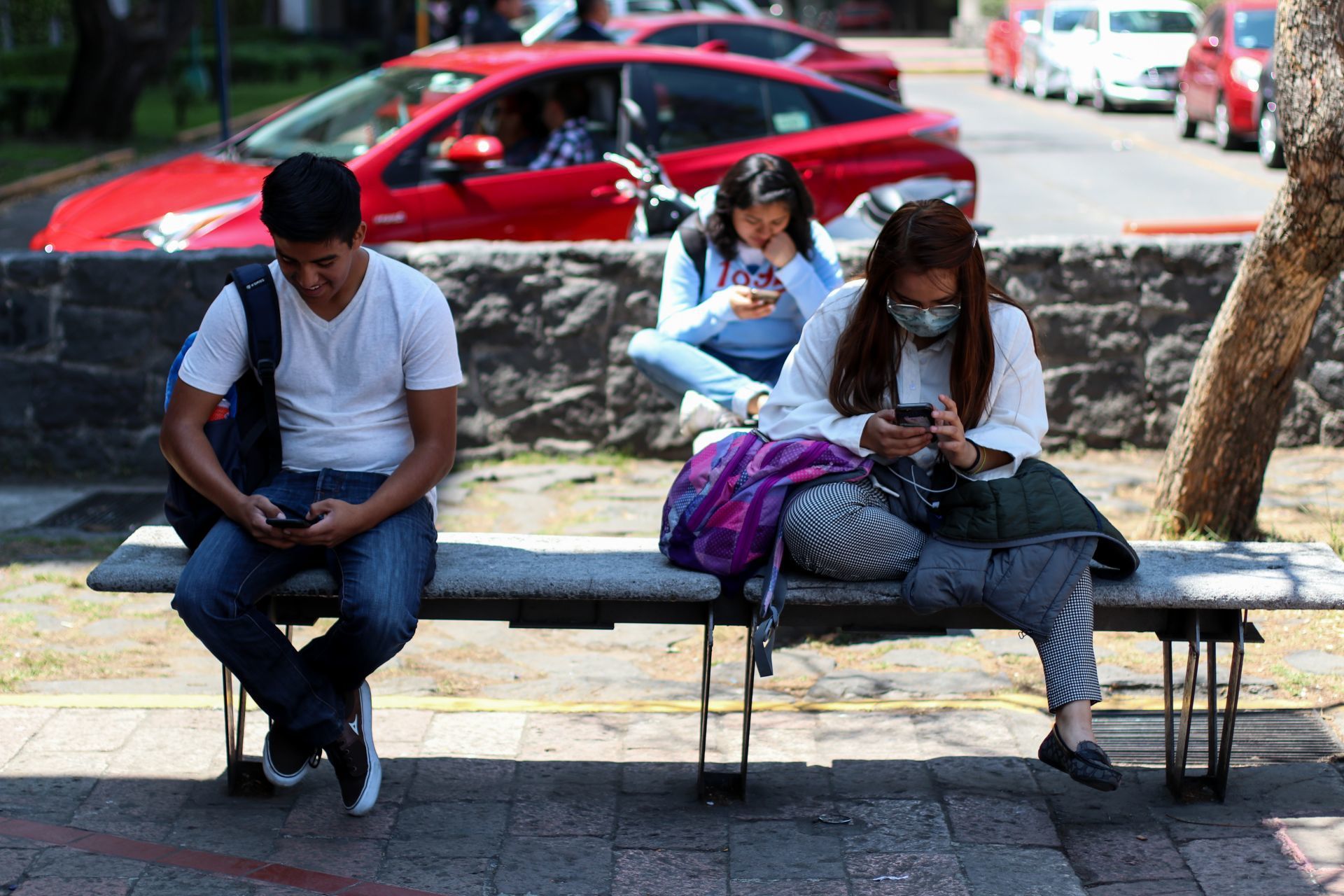 Las facultades, escuelas y programas de posgrado atenderán a los alumnos que desean registrarse a los procesos de titulación y graduación (Foto: Cuartoscuro)