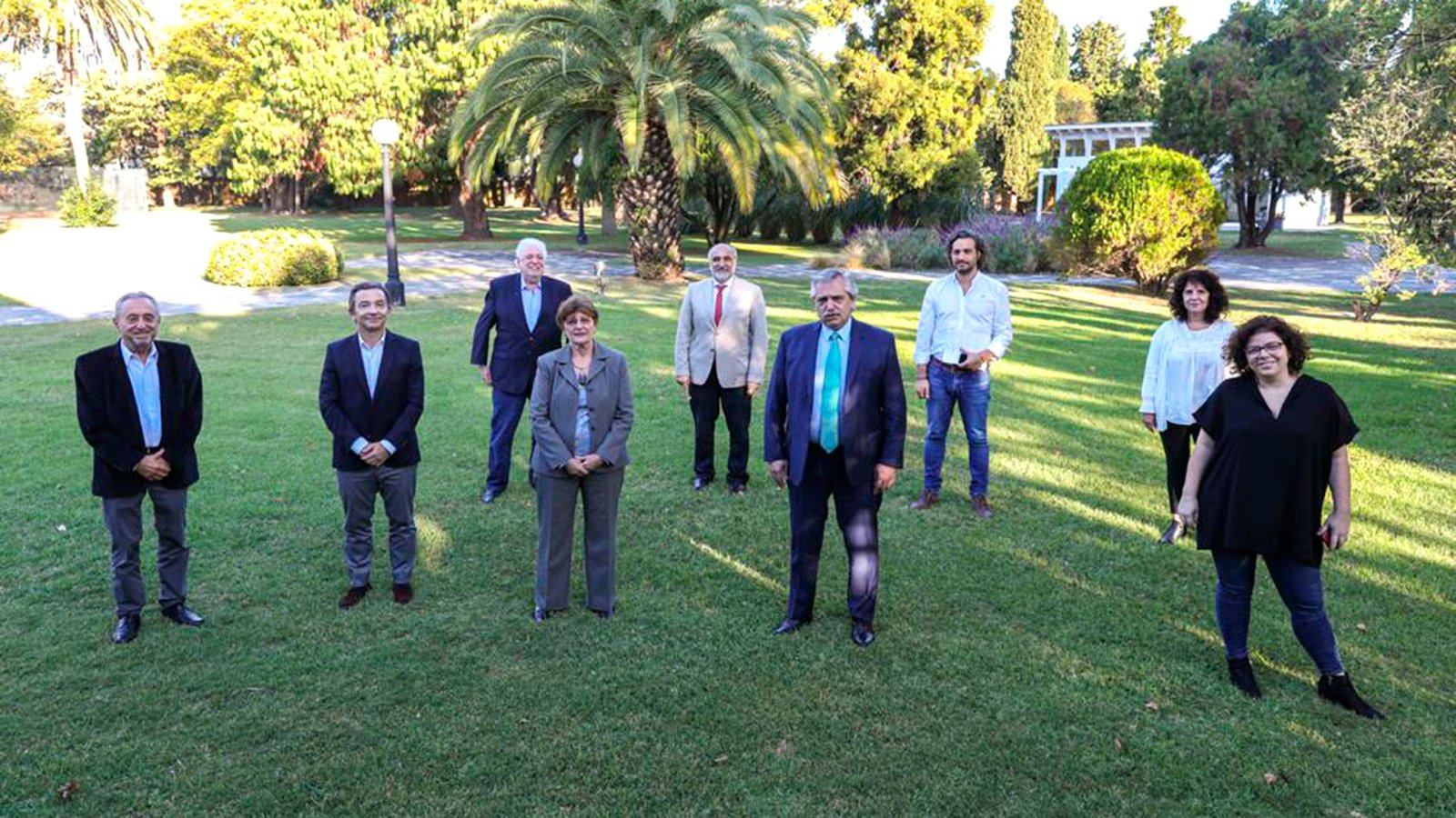 alberto-fernandez-luis-camera-equipo-asesores-portada