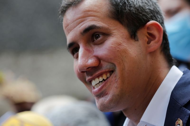 Foto de archivo del líder opositor venezolano, Juan Guaido, en una rueda de prensa en Caracas.
Jun 17, 2020. REUTERS/Manaure Quintero