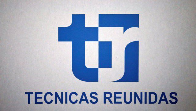 El logo de Técnicas Reunidas durante la reunión anual de accionistas en Madrid, el 29 de junio de 2016. REUTERS/Andrea Comas