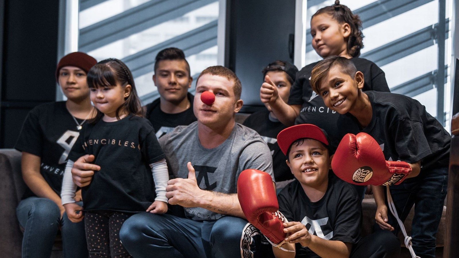 El boxeador ha colaborado con esta asociación en múltiples ocasiones. (Foto: Asociación Nariz Roja)