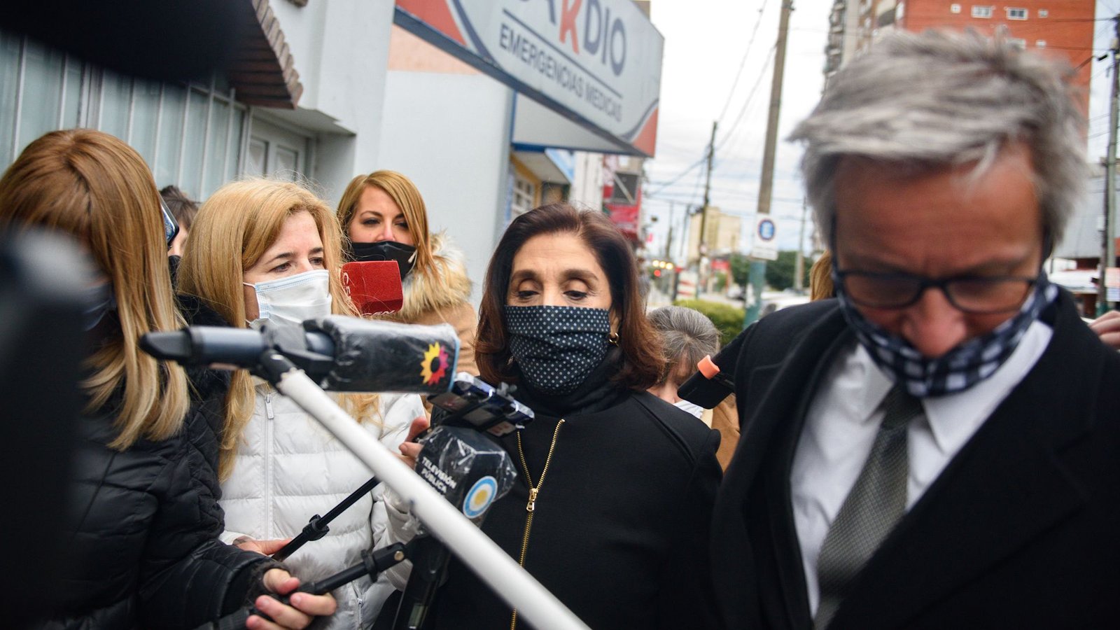 Silvia Majdalani llegando a declarar en Lomas de Zamora