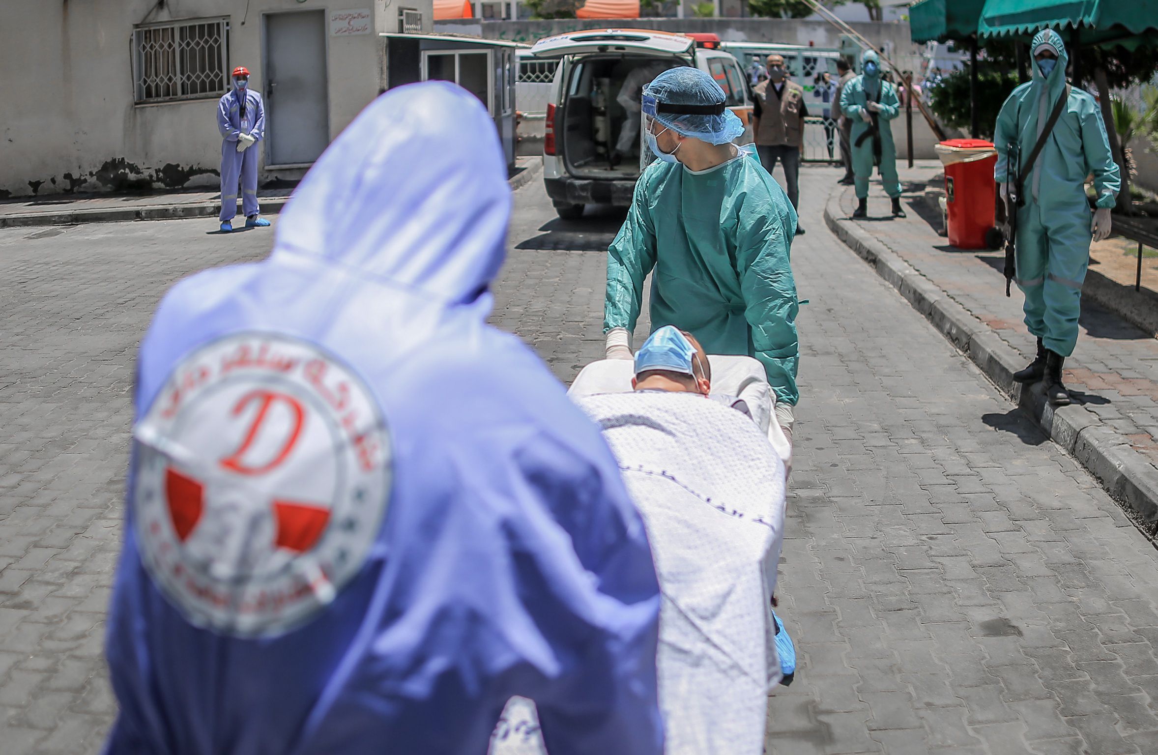 18/07/2020 18 July 2020, Palestinian Territories, Gaza: Members of the Ministry of Interior and Health at Gaza city transport a man during an exercise amid the spread of the coronavirus (COVID-19) pandemic. Photo: Abed Alrahman Alkahlout/Quds Net News via ZUMA Wire/dpa
POLITICA INTERNACIONAL
Abed Alrahman Alkahlout/Quds Net / DPA

