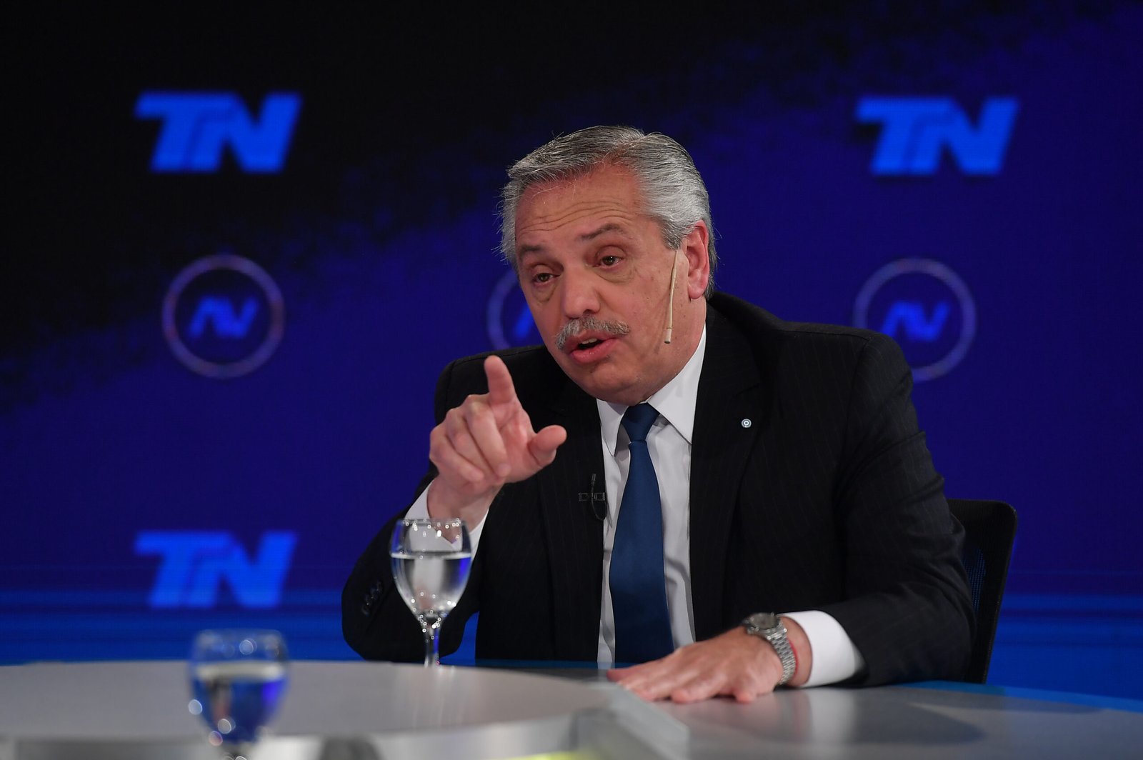 Dura respuesta de Fernández a Casal: tiene “doble vara para medir hechos”