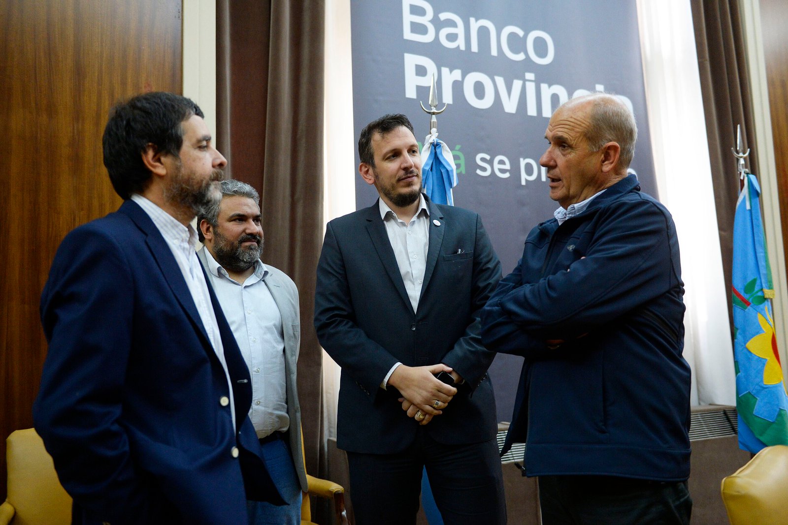 San Martín y Pehuajó adquieren bienes con financiamiento del Banco Provincia