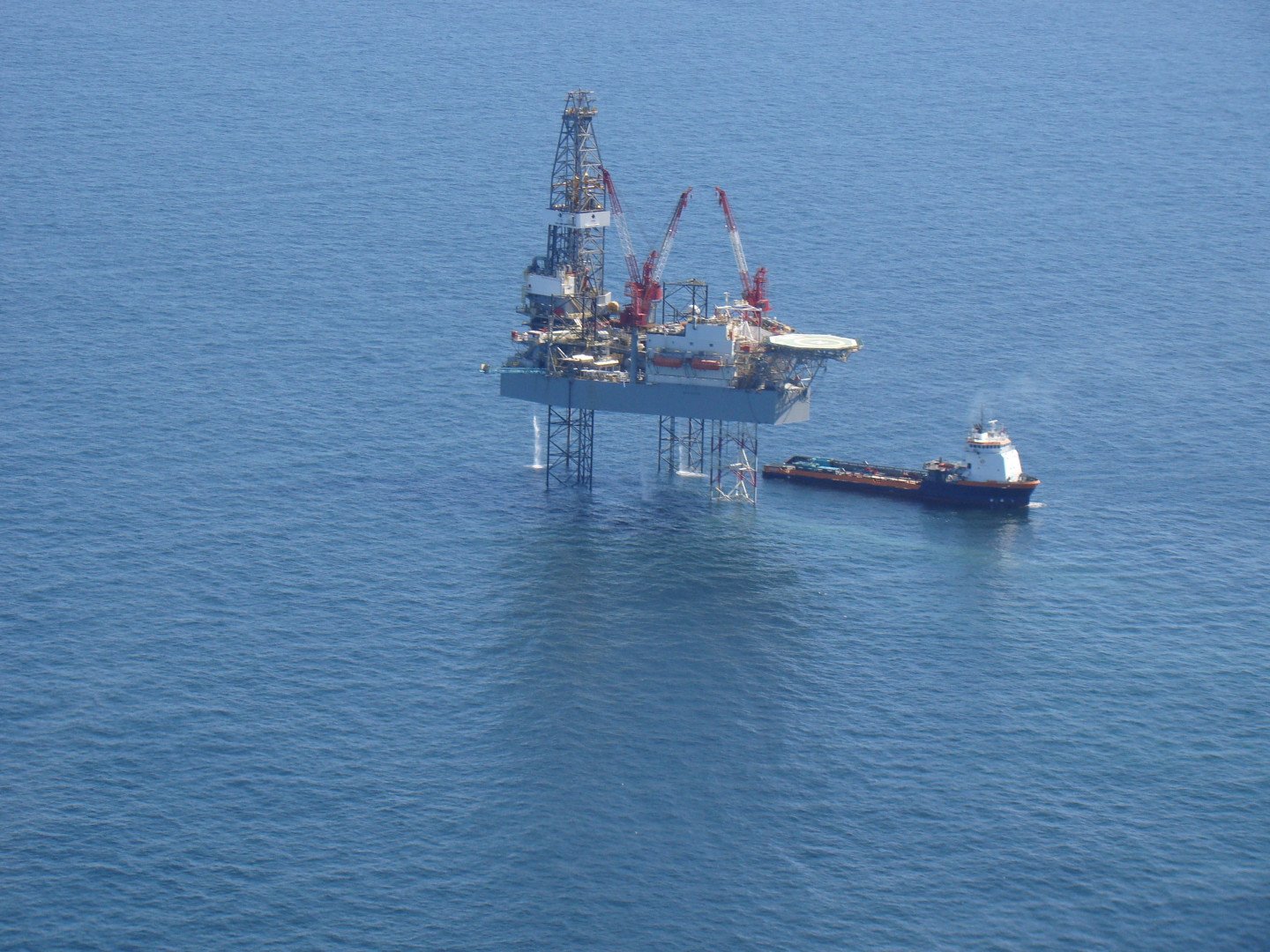 Bianco afirma que la explotación petrolera frente a las costas marplatenses será “totalmente segura”.