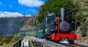 El tren que construyó Ushuaia: historia de la ciudad más austral del mundo