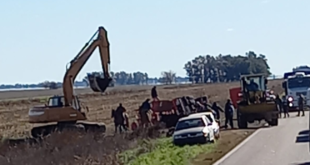 Volcó un camión jaula cargado con hacienda sobre la Ruta Nacional 33 entre América y General Villegas