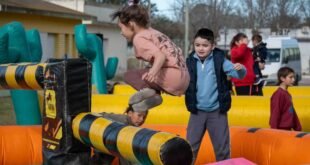El Mes de las Infancias tuvo su segunda parada en González Moreno