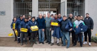 Continúa la entrega de indumentaria y calzado de trabajo para empleados municipales de Rivadavia