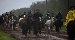 La Cabalgata Cándido Mansilla llegó a Sansinena: Primera parada de la travesía