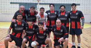 América Voley ganó y sigue dando pelea en lo más alto de su zona