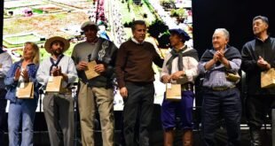 Reconocieron a los capataces de la Cabalgata Cándido Mansilla